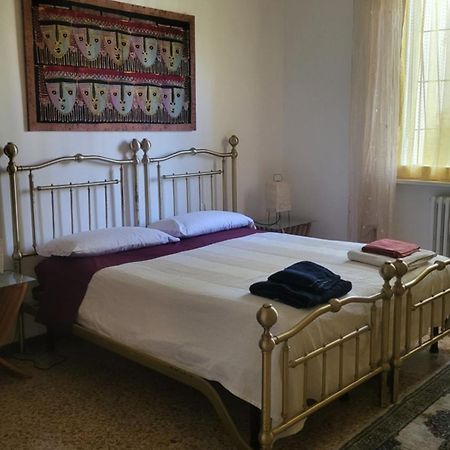 La Casa Di Lucia: Grande Appartamento Con Balcone Брешия Экстерьер фото